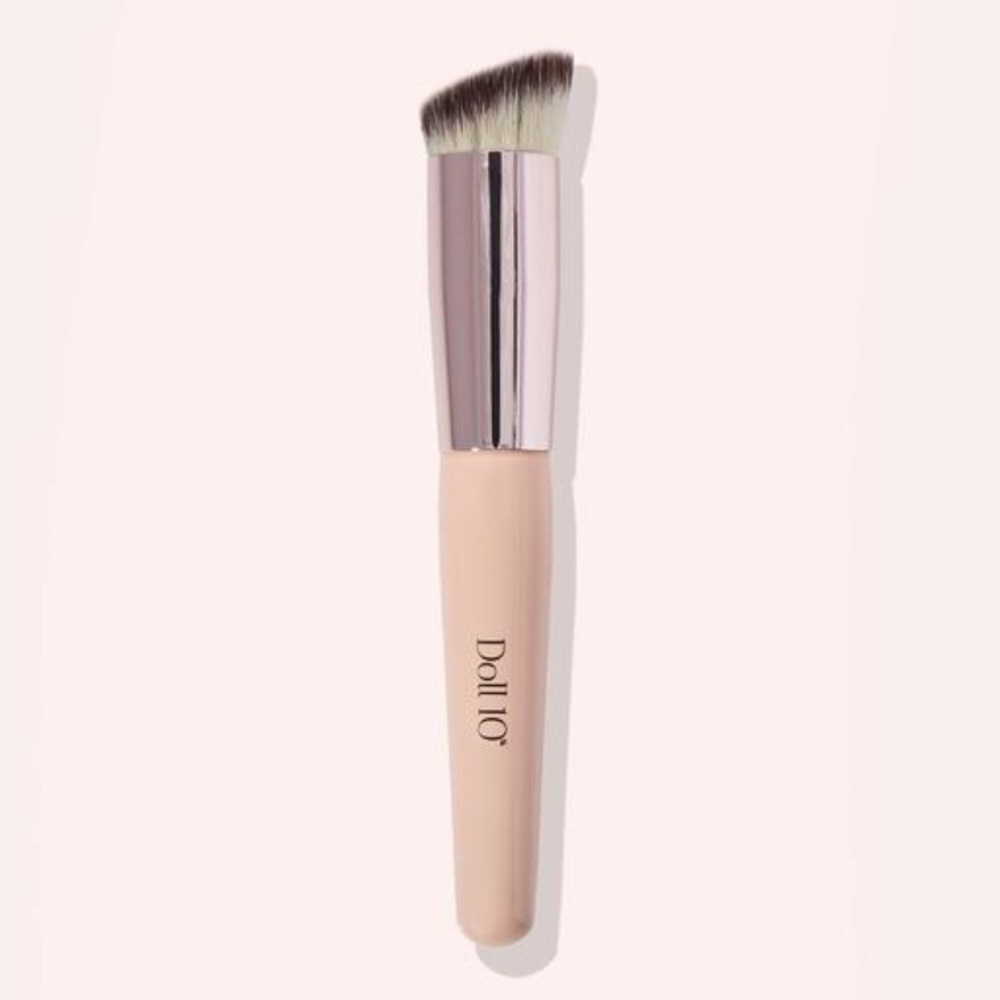 DOLL 10 PRECISION ANGLED FOUNDATION BRUSH - NEW - Picture 3 of 3